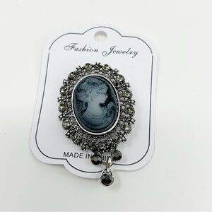 Vintage Style Victorian Lady Cameo Brooch Silver Tone Gray Blue Teardrop Sparkle